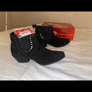 Womens size 8 Dingo Boots NWT